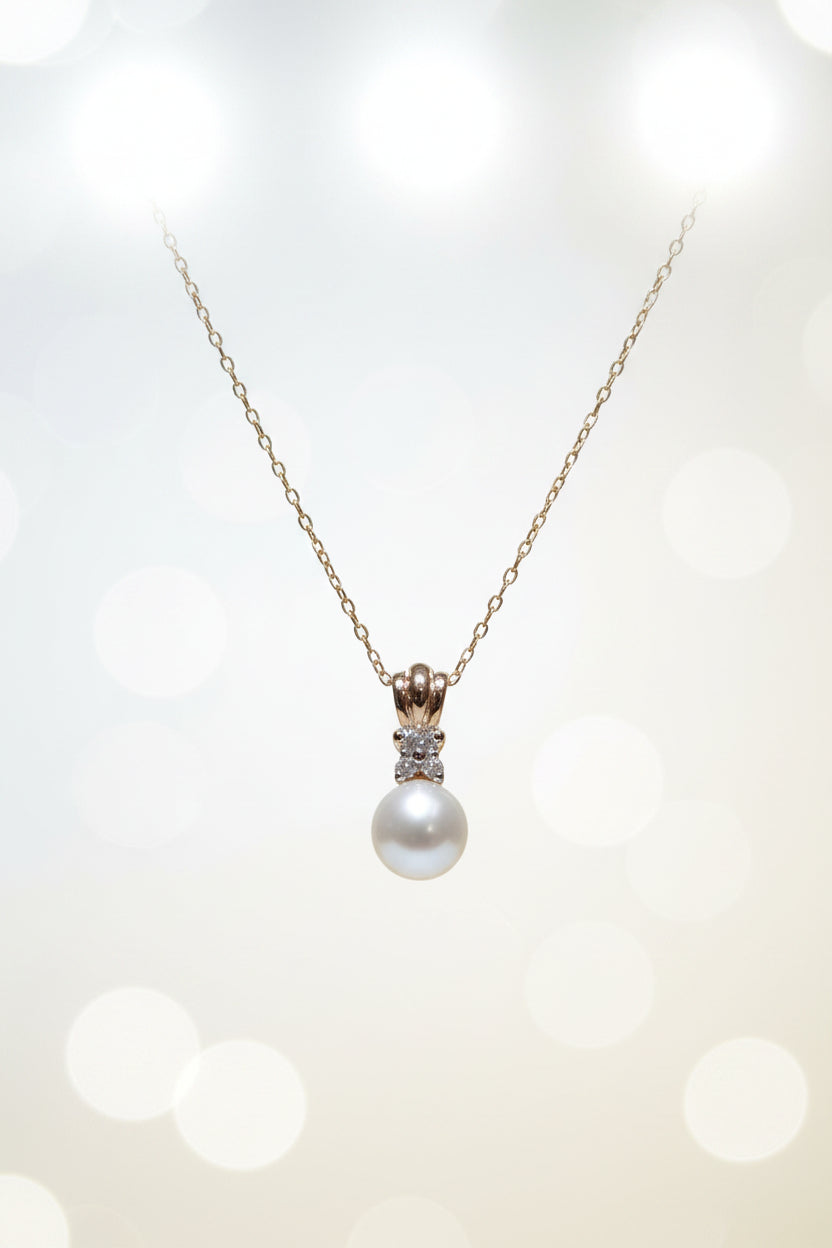 Pearl Pendent