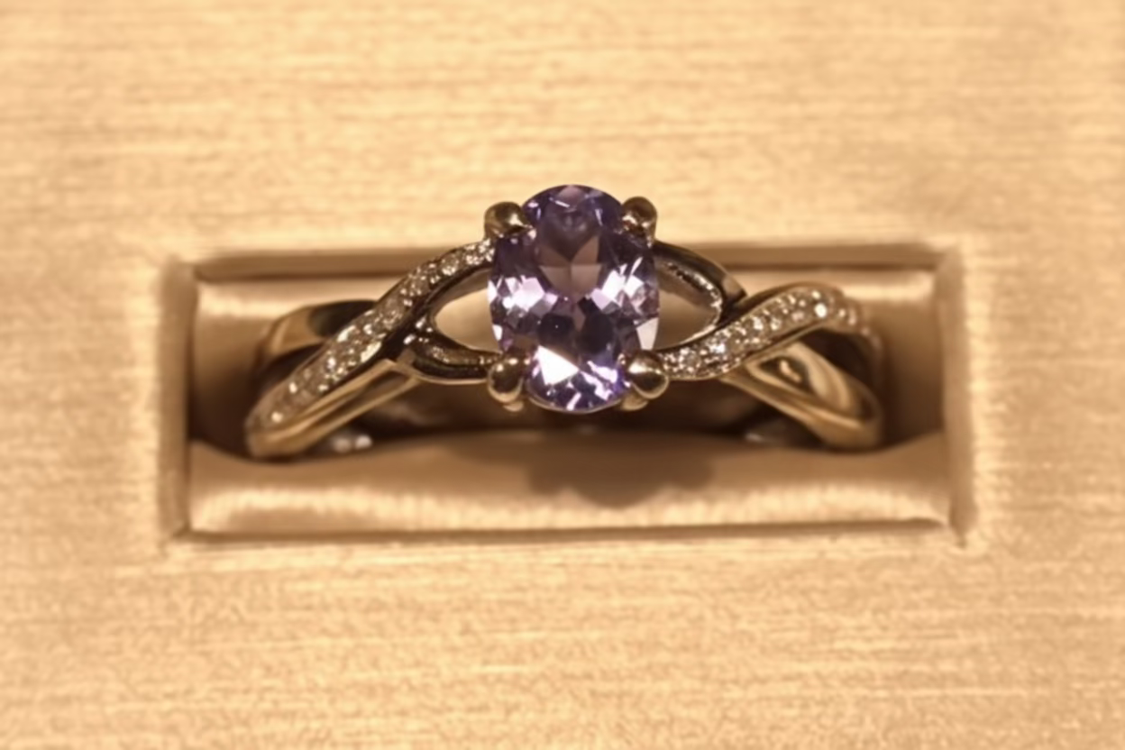 10K Yellow Gold Diamond Ring – 0.06 CTW Accent Stones – Classic Minimalist Shine