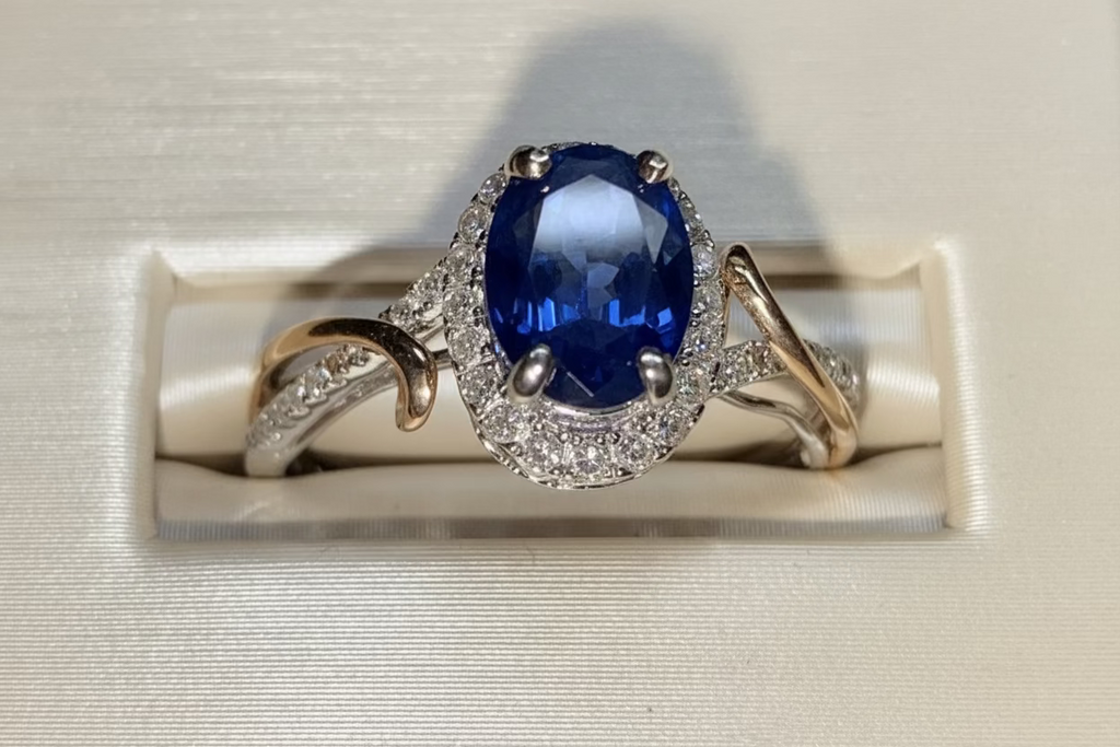 10K Yellow Gold Sapphire & Diamond Ring – 0.16 CTW Diamonds – Deep Blue Classic
