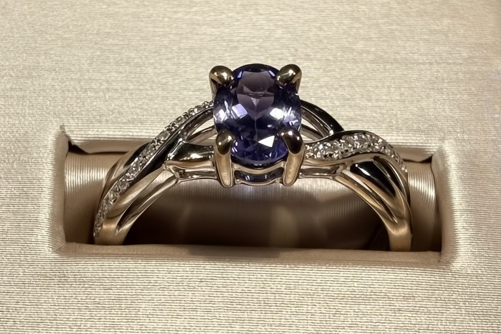 10K Yellow Gold Diamond Ring – 0.06 CTW Accent Stones – Classic Minimalist Shine